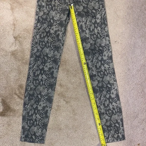 ZARA | Snake Print High Rise Skinny Jean - Picture 11 of 12